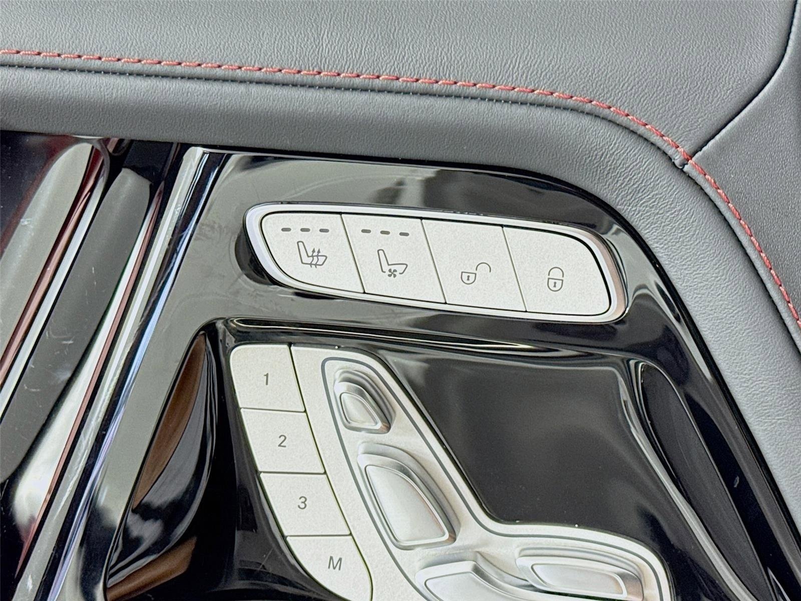 Used 2025 White Mercedes-Benz G 63 AMG® image 23