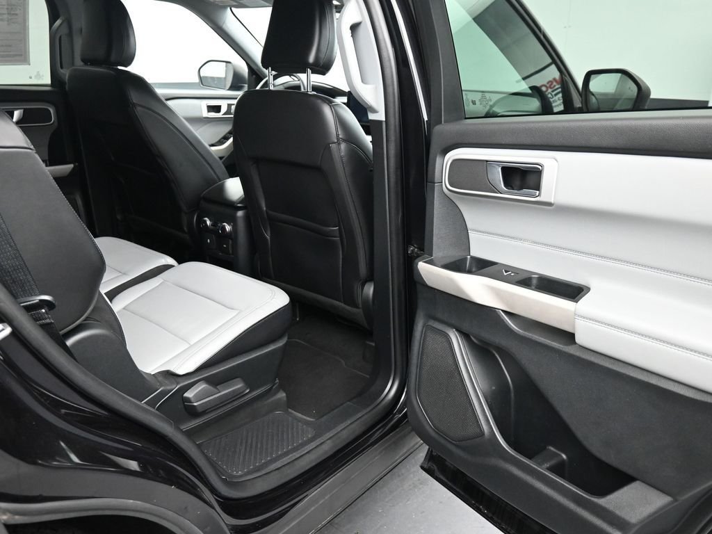 2021 Ford Explorer XLT - Photo 11
