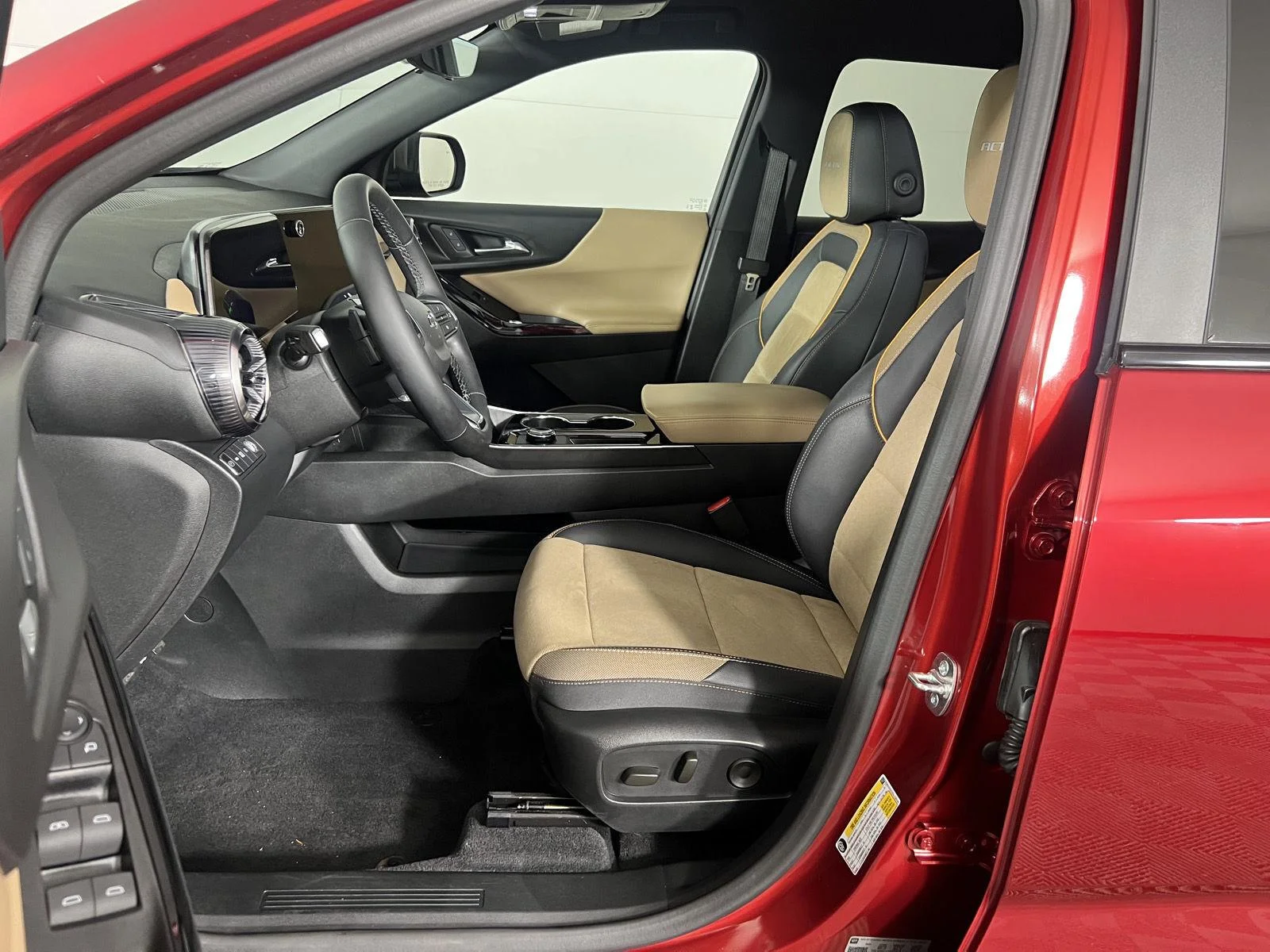 Used 2025 Radiant Red Tintcoat Chevrolet AWD ACTIV image 18