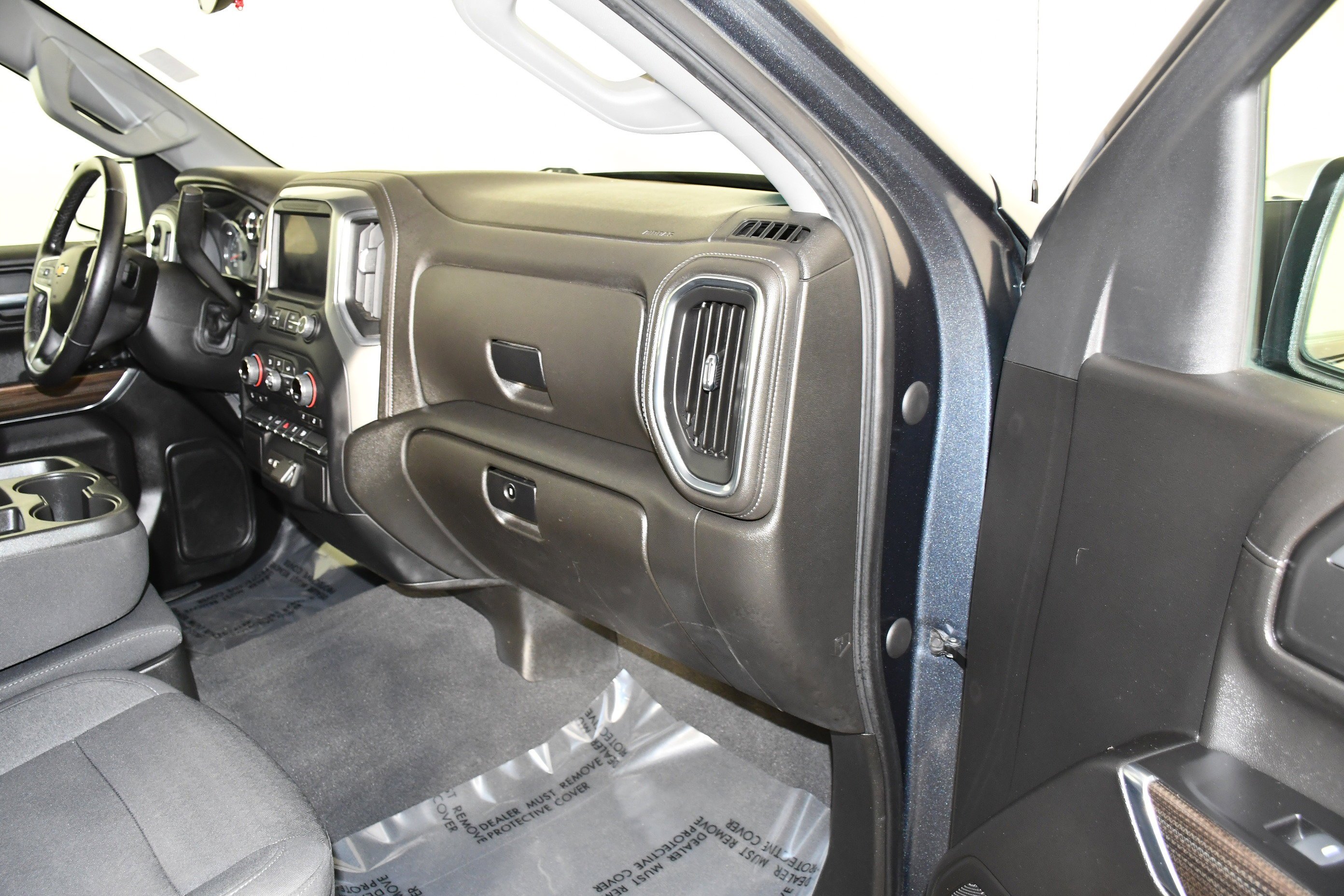 2022 Chevrolet Silverado 1500 LT - Photo 44