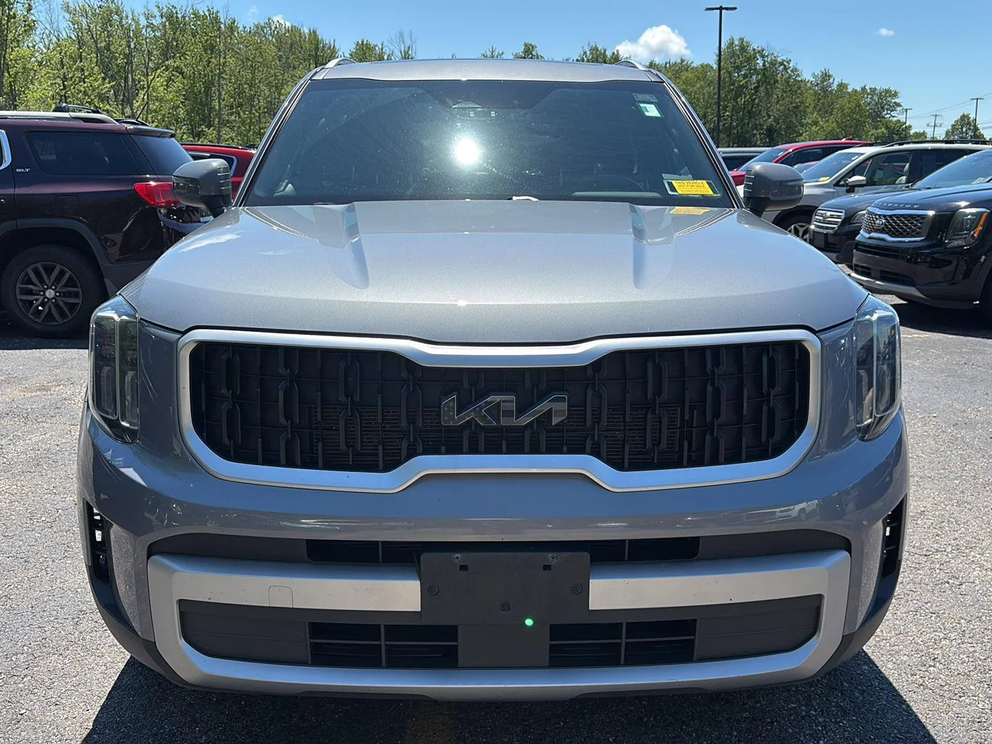 Used 2023 Everlasting Silver Kia EX image 12