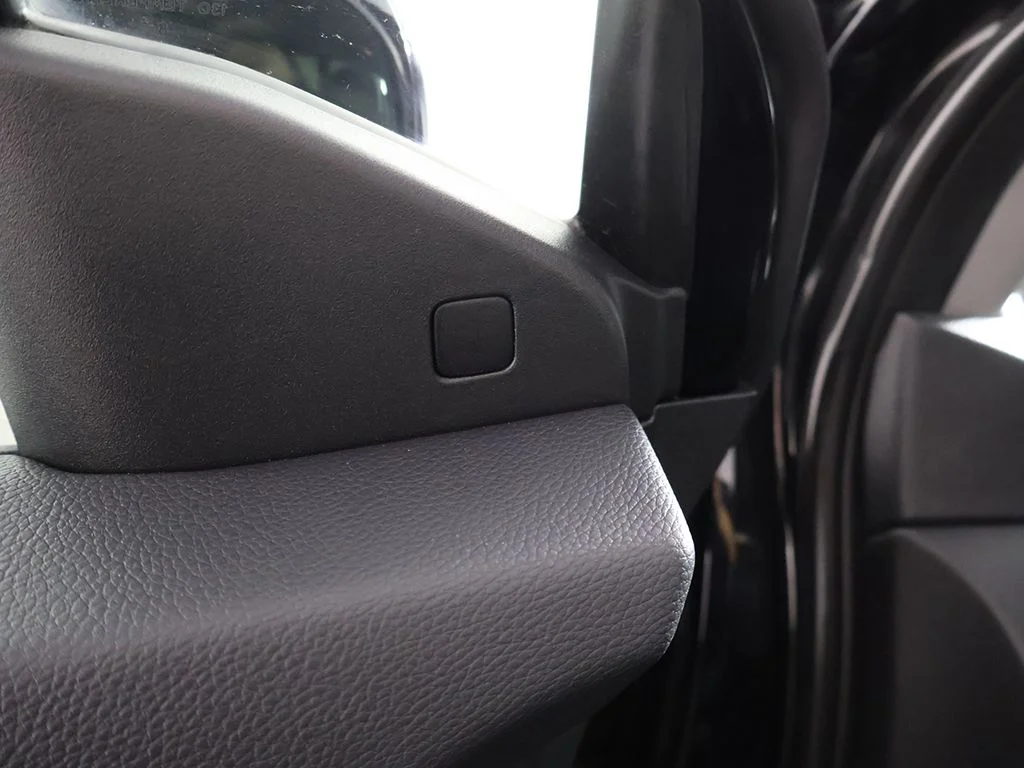 Used 2019 Crystal Black Pearl Honda RTL-E image 41