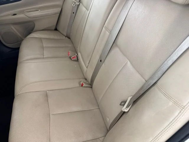 Used 2016 White Nissan 2.5 SL image 24