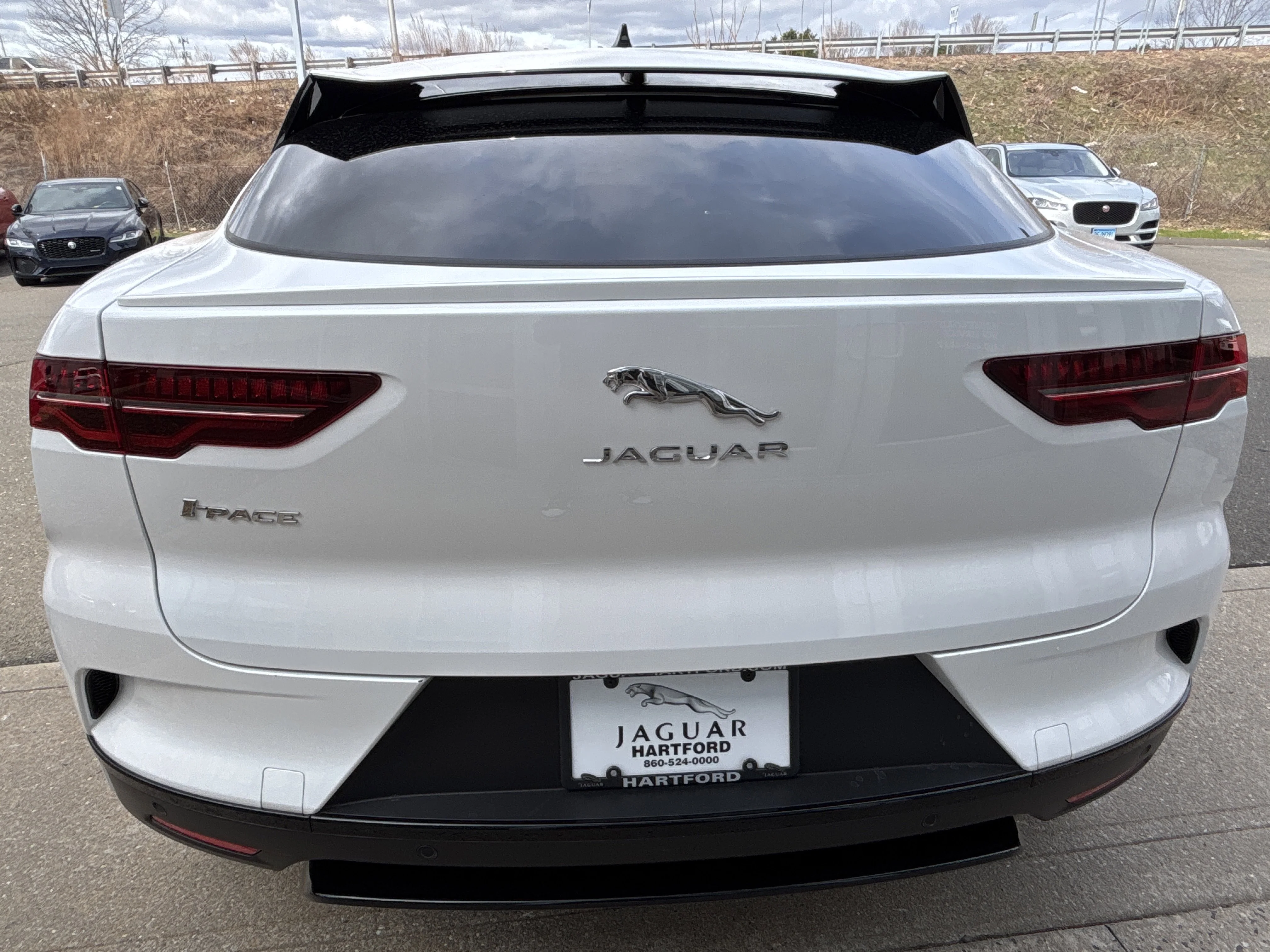 Used 2023 Fuji White Jaguar HSE image 5