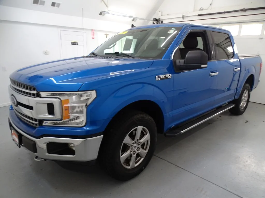 Used 2019 Blue Ford XLT image 2