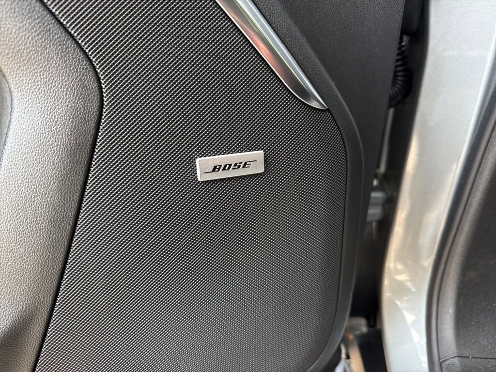 Used 2025 Sterling Metallic GMC Denali image 22