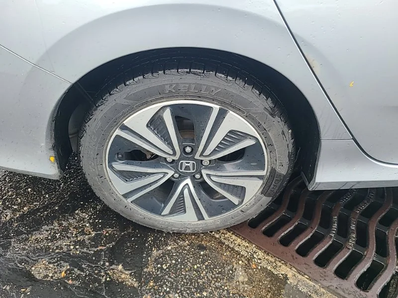 Used 2018  Honda EX-T image 8
