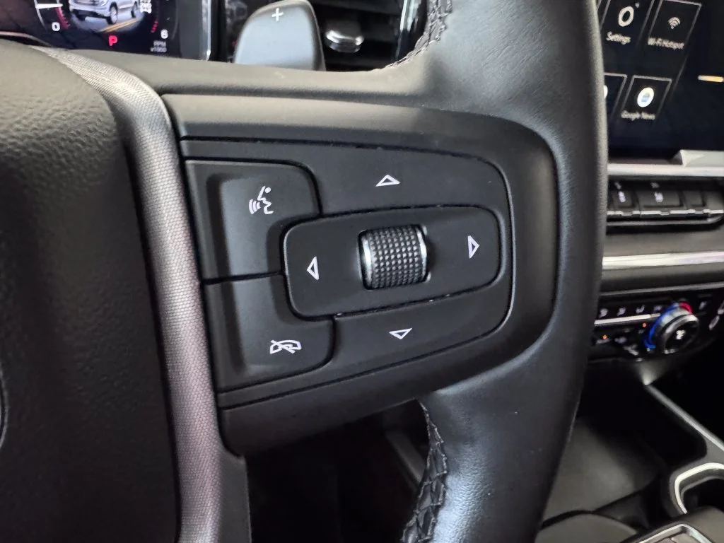 2023 GMC Sierra 1500 SLT - Photo 14
