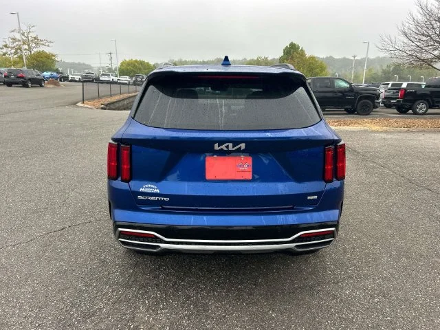 Used 2023 Blue Kia SX image 4