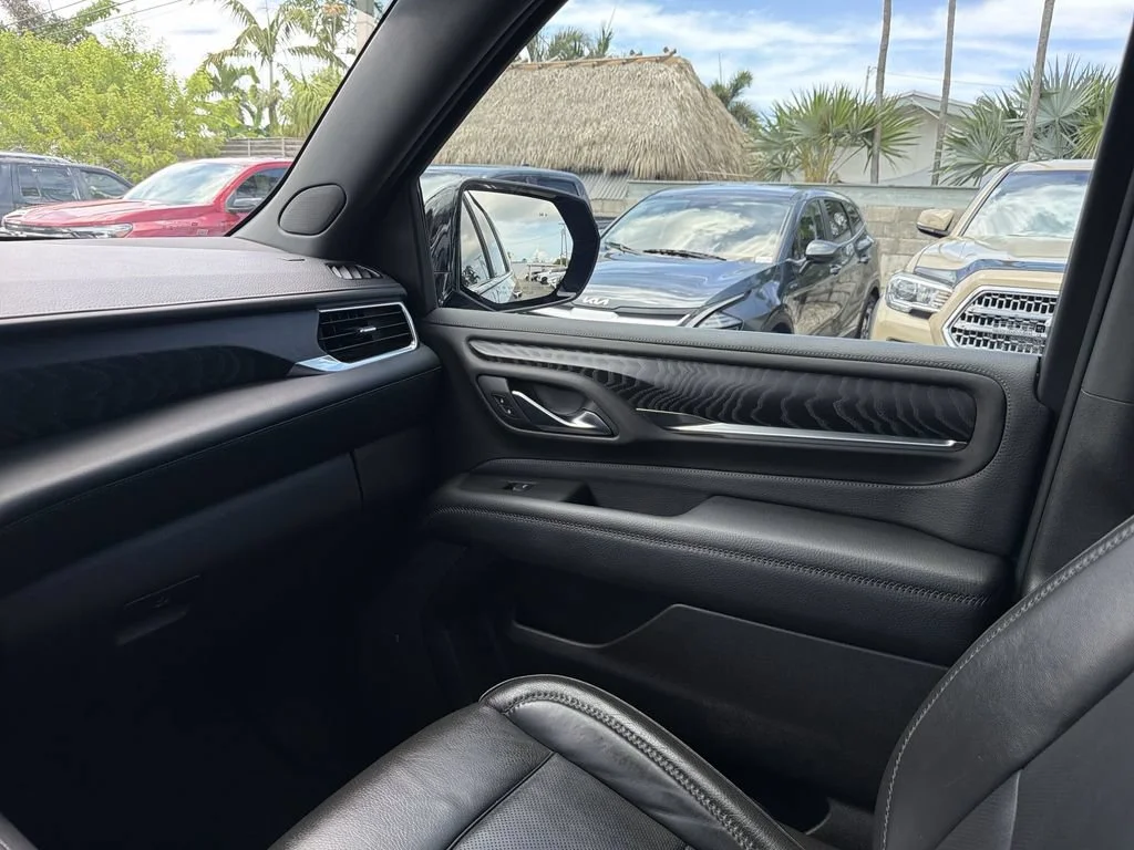 Used 2022 Onyx Black GMC Denali image 11
