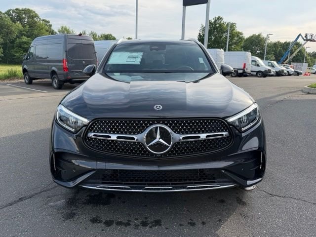 New 2026 Graphite Grey Metallic Mercedes-Benz GLC 300 image 2
