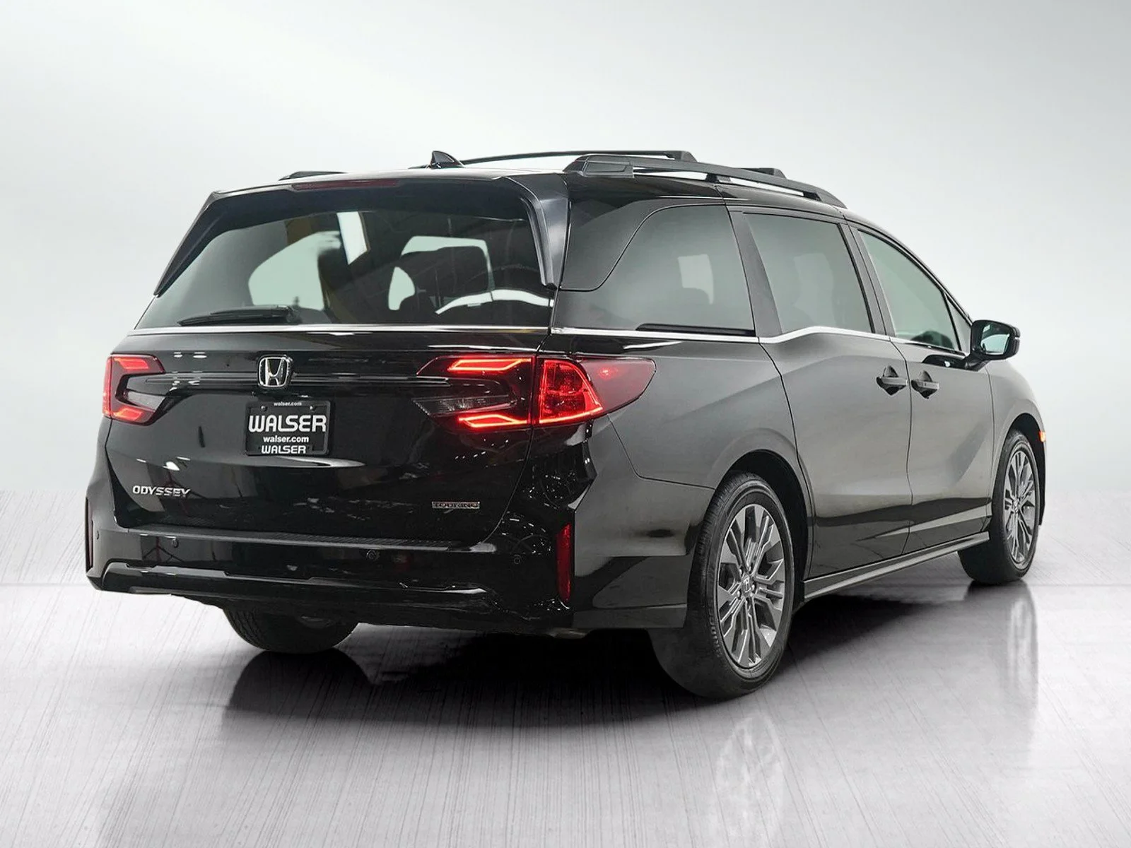 Used 2026 Black Honda Touring Auto image 5