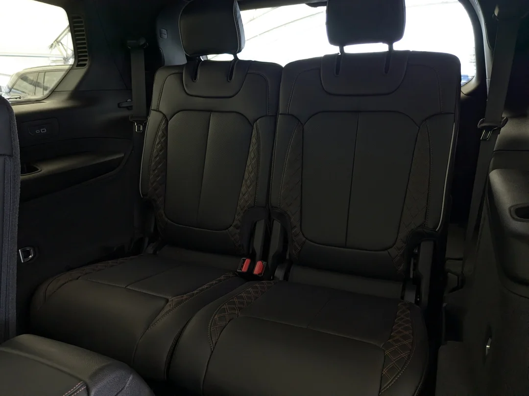 New 2026 White Jeep Summit - - 4x4 - Pano Sunroof - Palermo Lthr - Head-Up Display - Night Vision & More! image 38