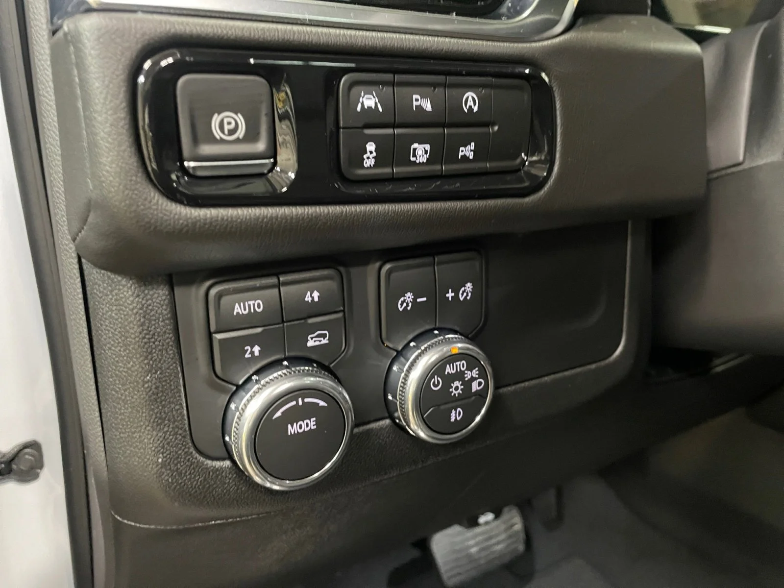 New 2026 Glacier White Tricoat GMC Denali image 14