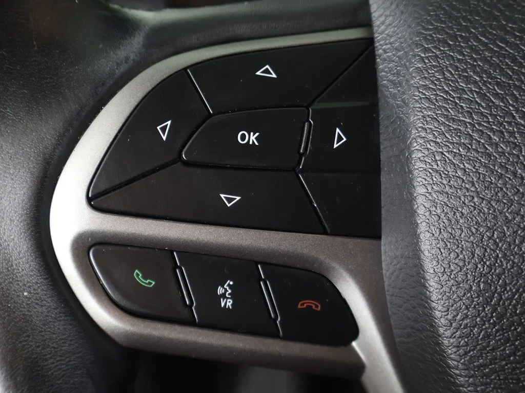 Used 2019 Gray Jeep Limited image 45