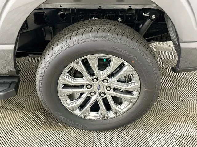 New 2026 Gray Ford Lariat image 23