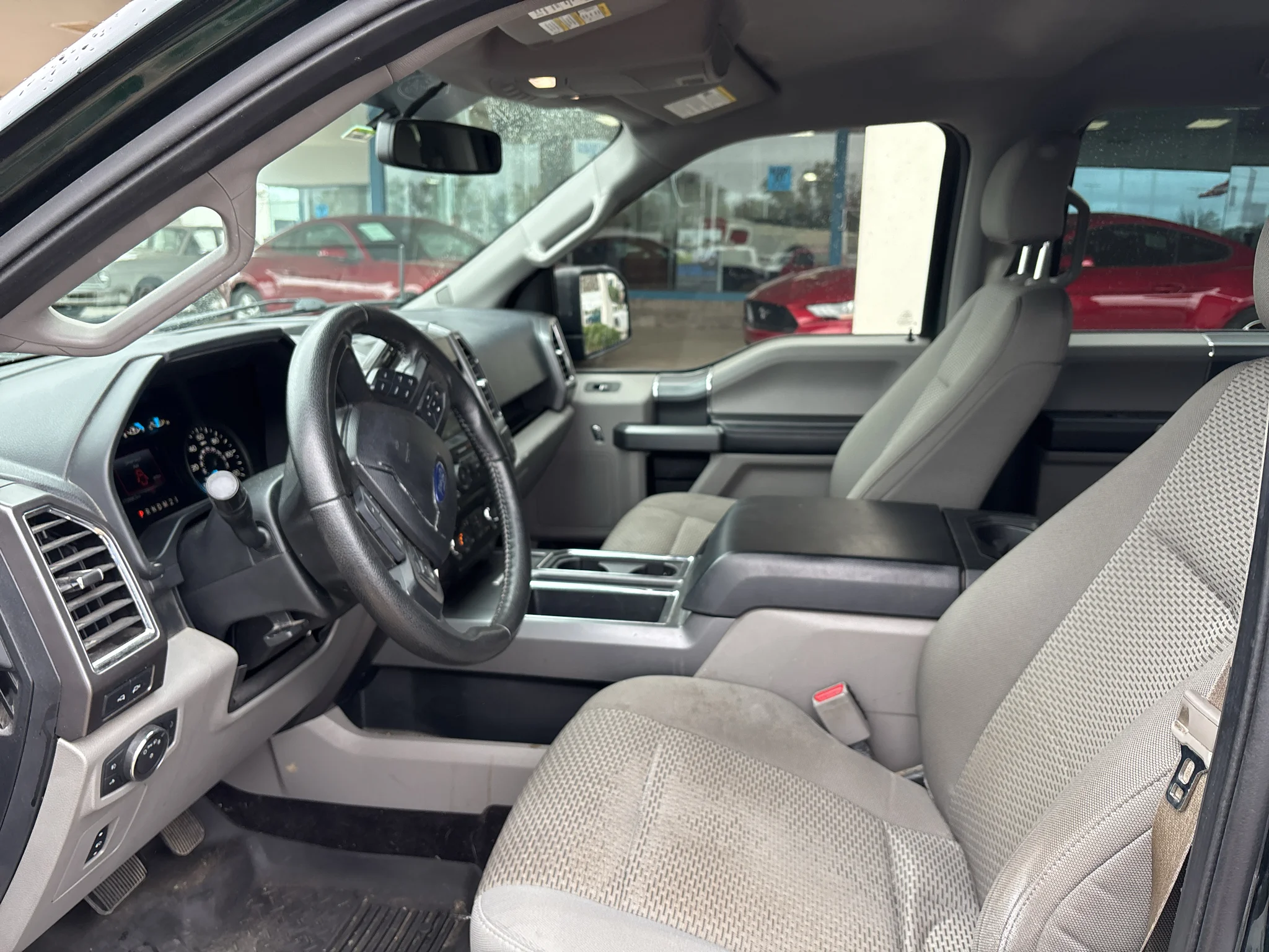 Used 2015 Green Gem Metallic Ford XLT image 3