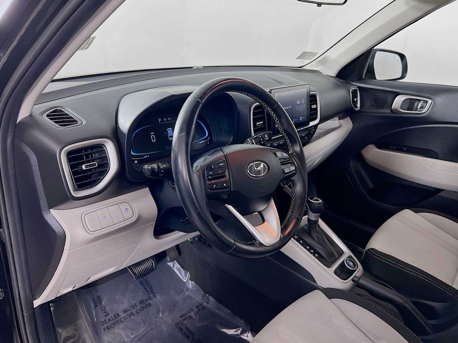 Certified Used 2023 Onyx Black Hyundai SEL image 9