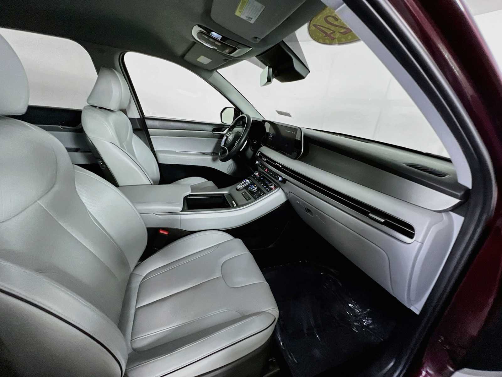 Certified Used 2024 Sierra Burgundy Hyundai SEL 7P image 30