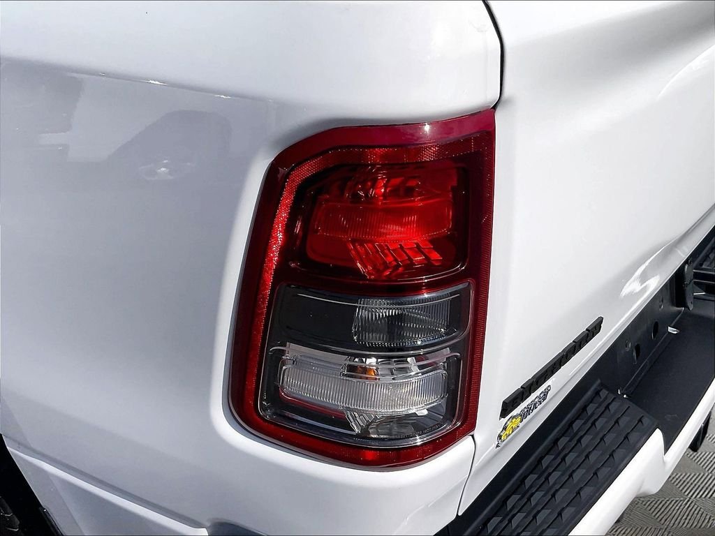 Used 2024 White Ram Big Horn/Lone Star image 33