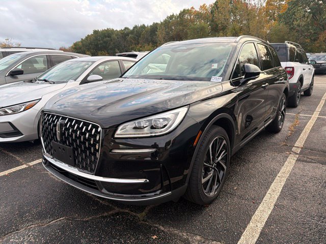 Used 2024 Black Metallic Lincoln Reserve image 3