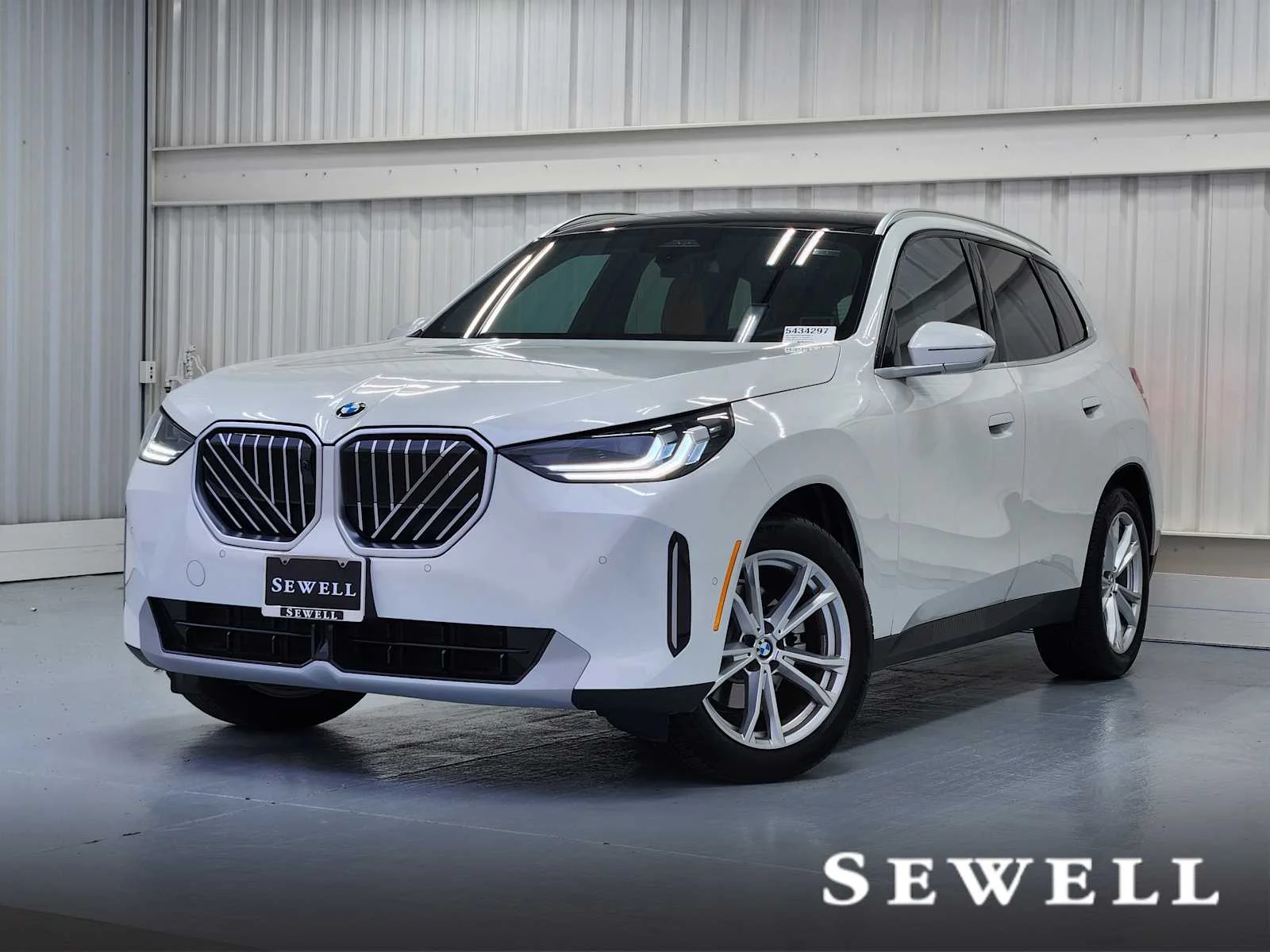 2025 BMW X3 30 XDRIVE's photo