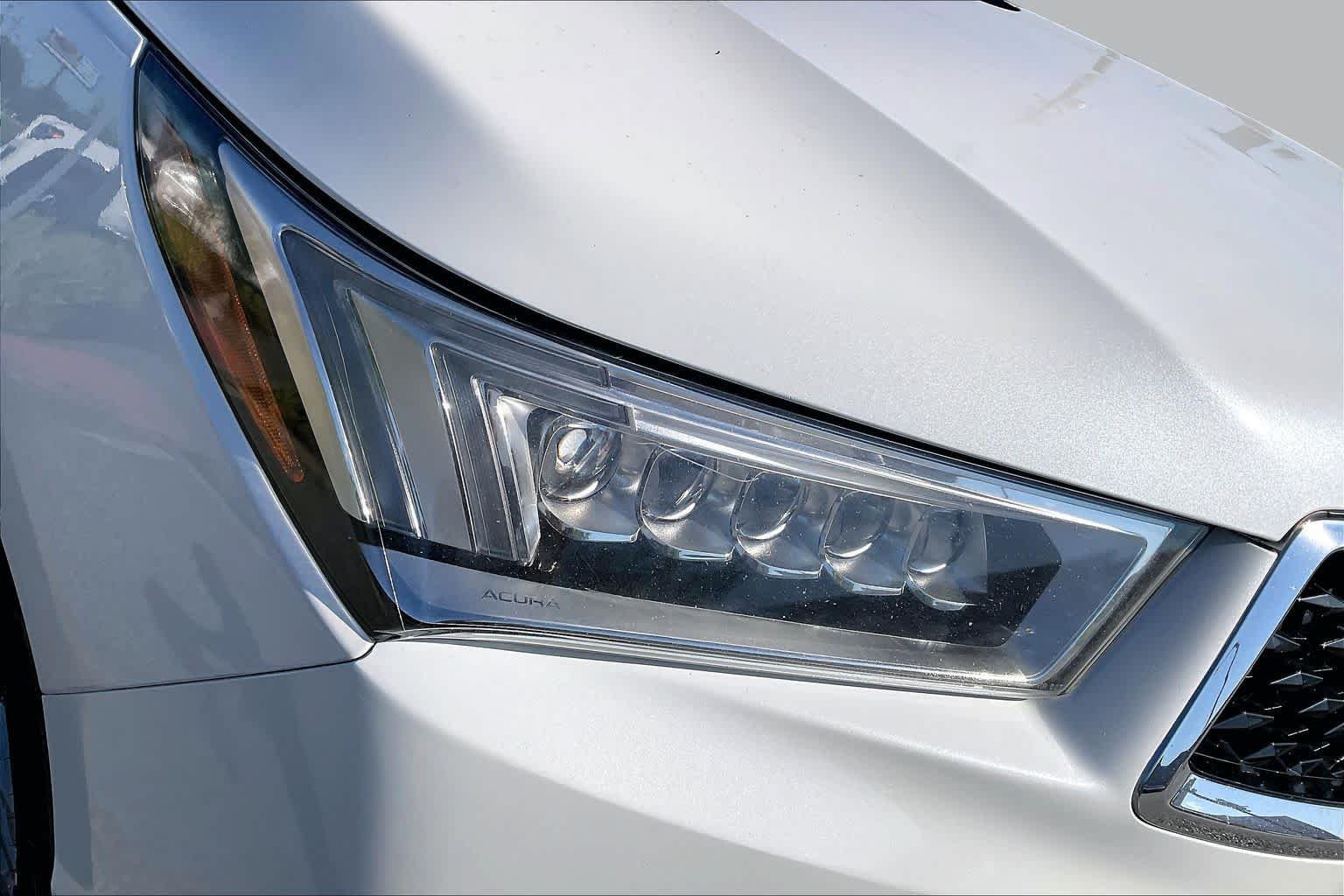 Used 2020 Platinum White Pearl Acura  image 26