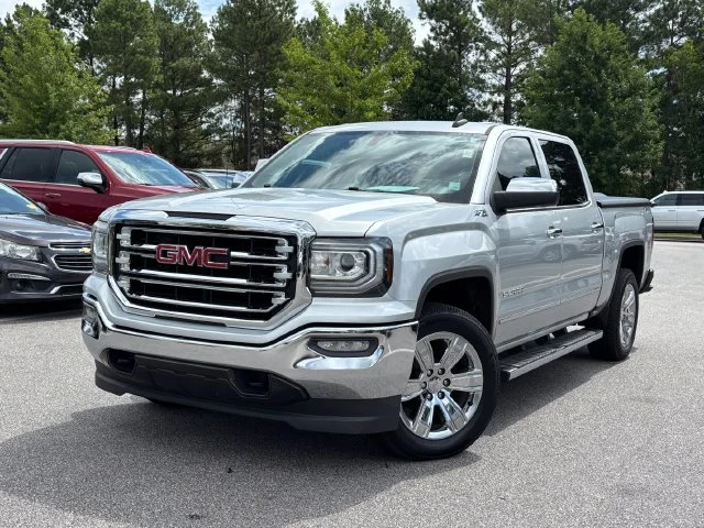 Used 2018 Silver GMC SLT image 2