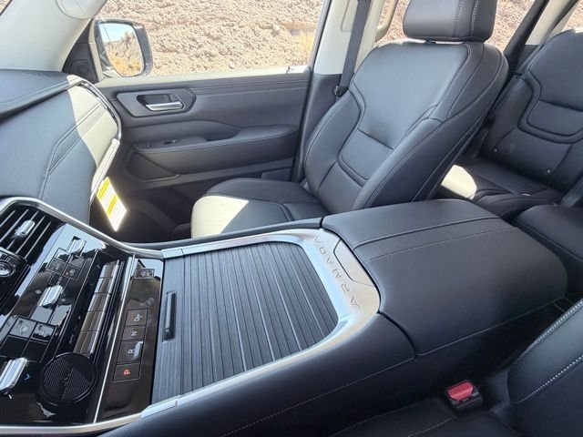 2026 Nissan Armada SV - Photo 22