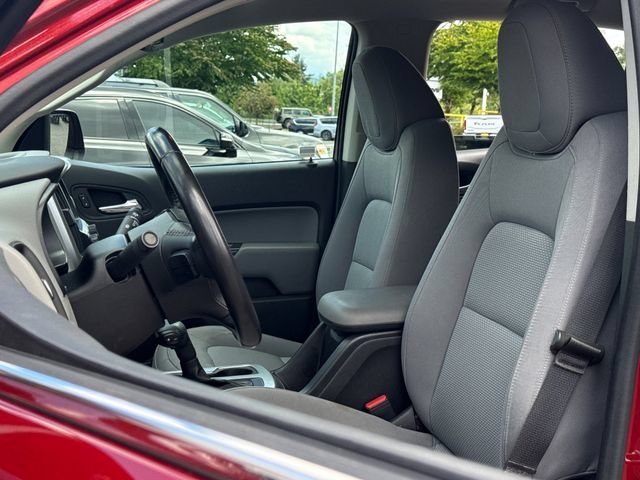 Used 2016 Red Rock Metallic Chevrolet LT image 18