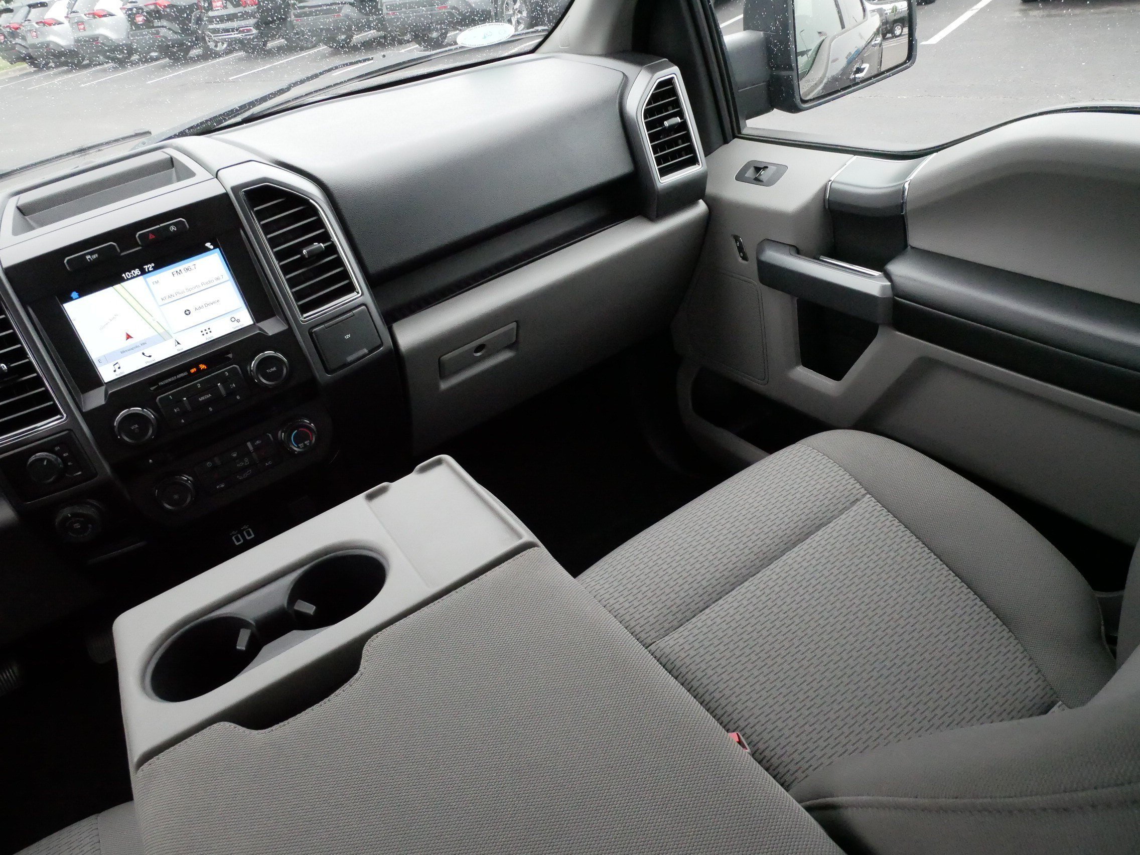 Used 2018 Blue Jeans Metallic Ford XLT image 11