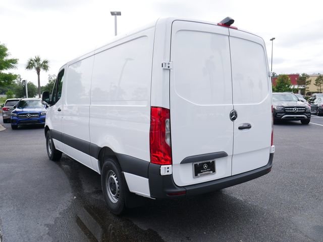New 2026 Arctic White Mercedes-Benz Cargo 144 WB image 25
