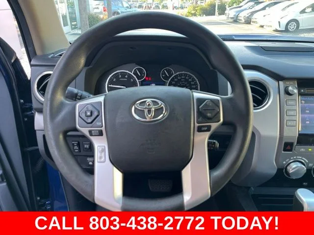 Used 2015 Blue Toyota SR5 image 17