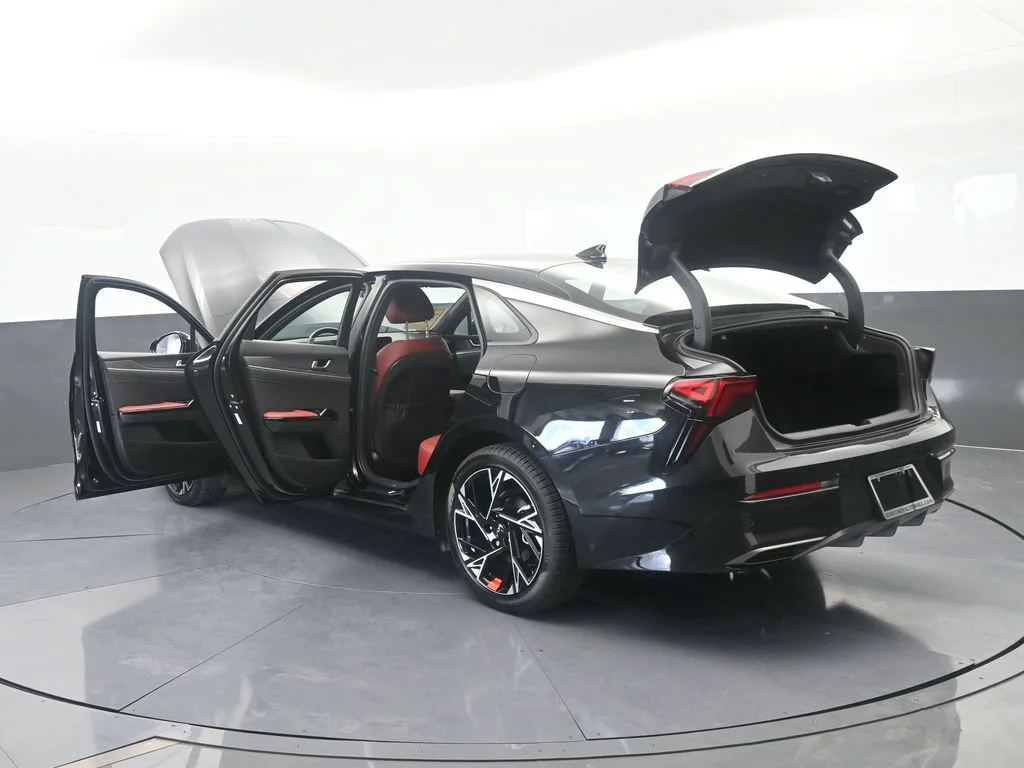 Used 2026 Aurora Black Kia GT-Line image 76