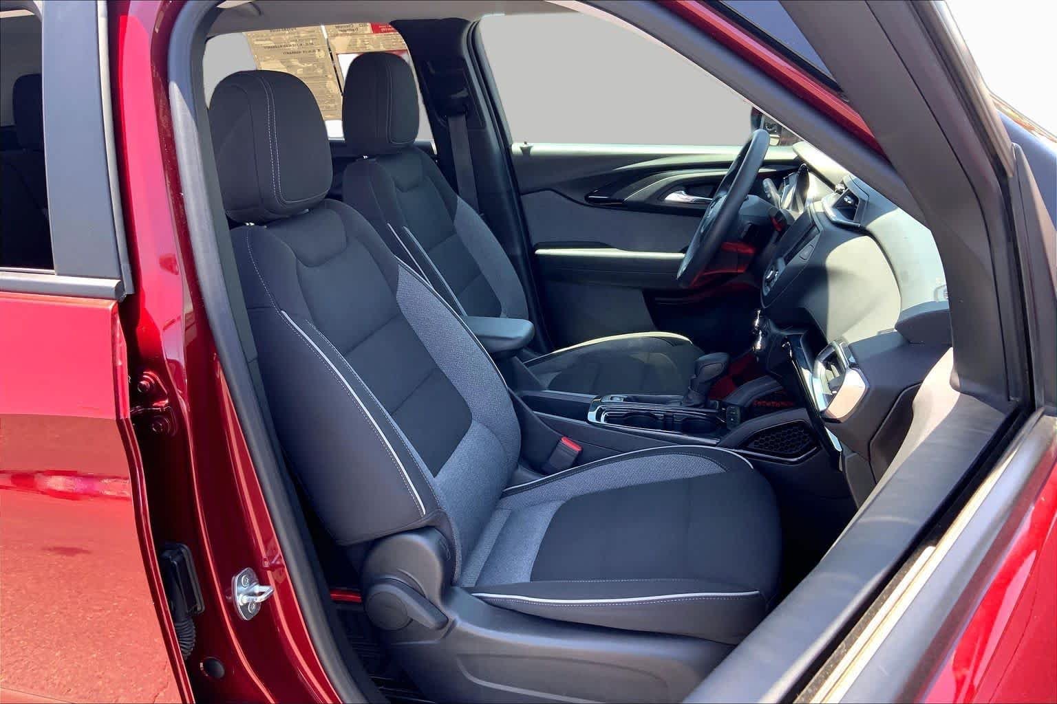 Used 2023 Crimson Metallic Chevrolet LT image 9
