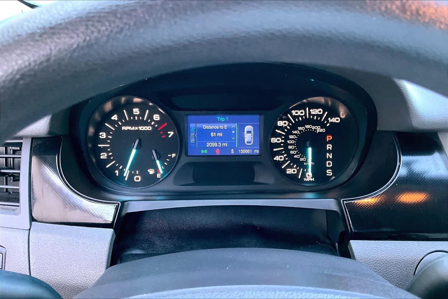 Used 2013 White Suede Ford SE image 26