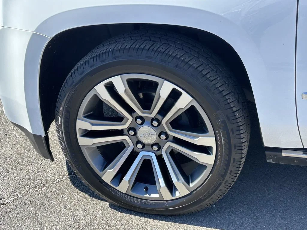 Used 2020 SUMMIT WHITE GMC Denali image 10