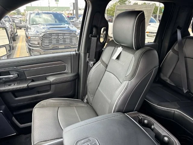 New 2027 Silver-Zynith Exterior Paint RAM Laramie image 42