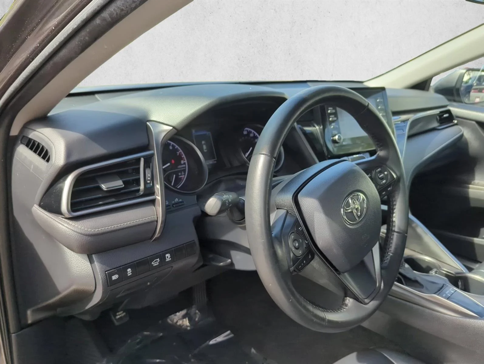 Used 2023 Predawn Gray Mica Toyota SE image 12