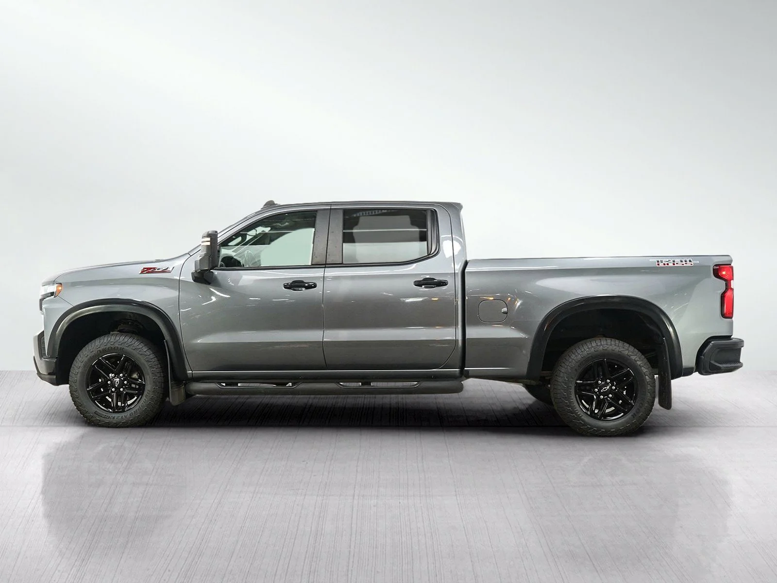 Used 2021 Chevrolet Silverado 1500 LT Trail Boss with VIN 1GCPYFED4MZ291884 for sale in Roseville, Minnesota