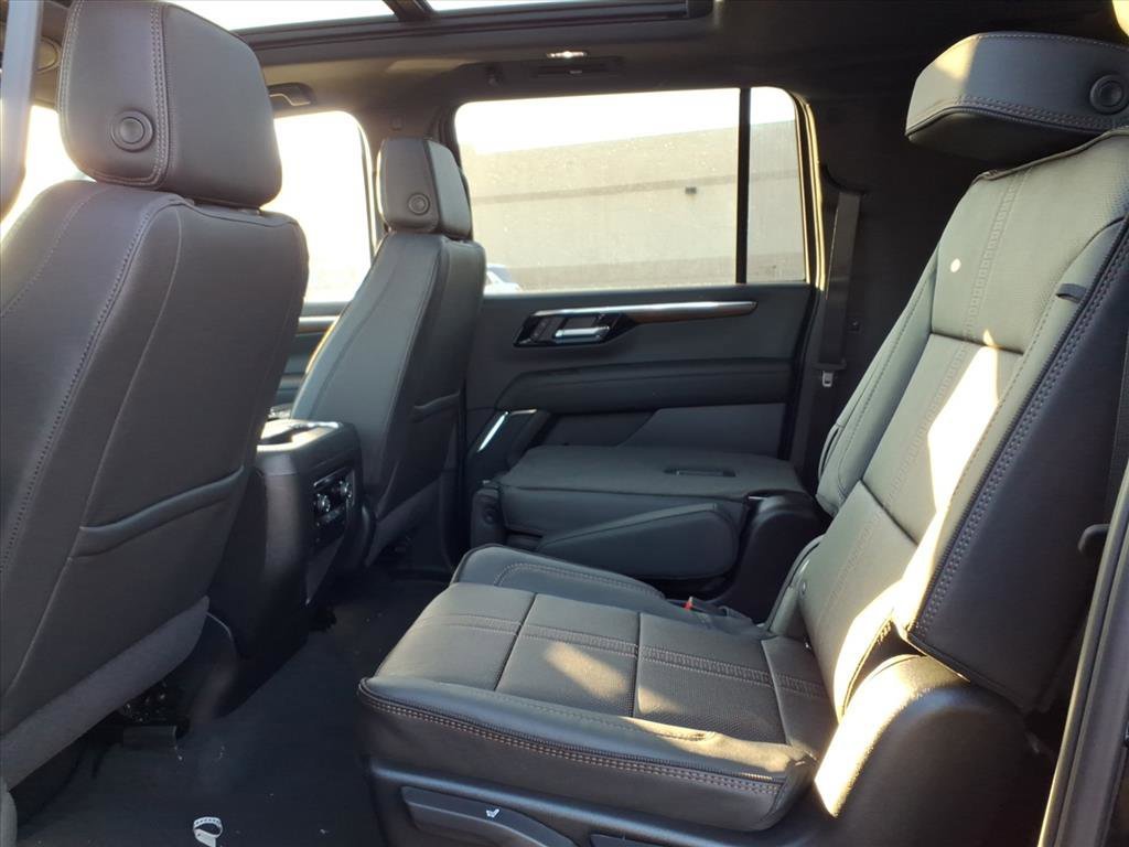 2026 Chevrolet Suburban High Country - Photo 15