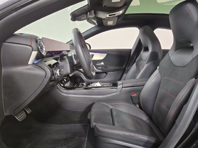 Used 2026  Mercedes-Benz CLA 250 image 15