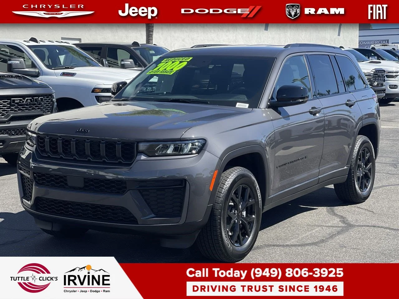 Used 2026 Baltic Gray Metallic Clearcoat Jeep Laredo Altitude image 3