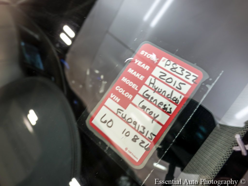 Used 2015 Gray Hyundai 3.8 image 29