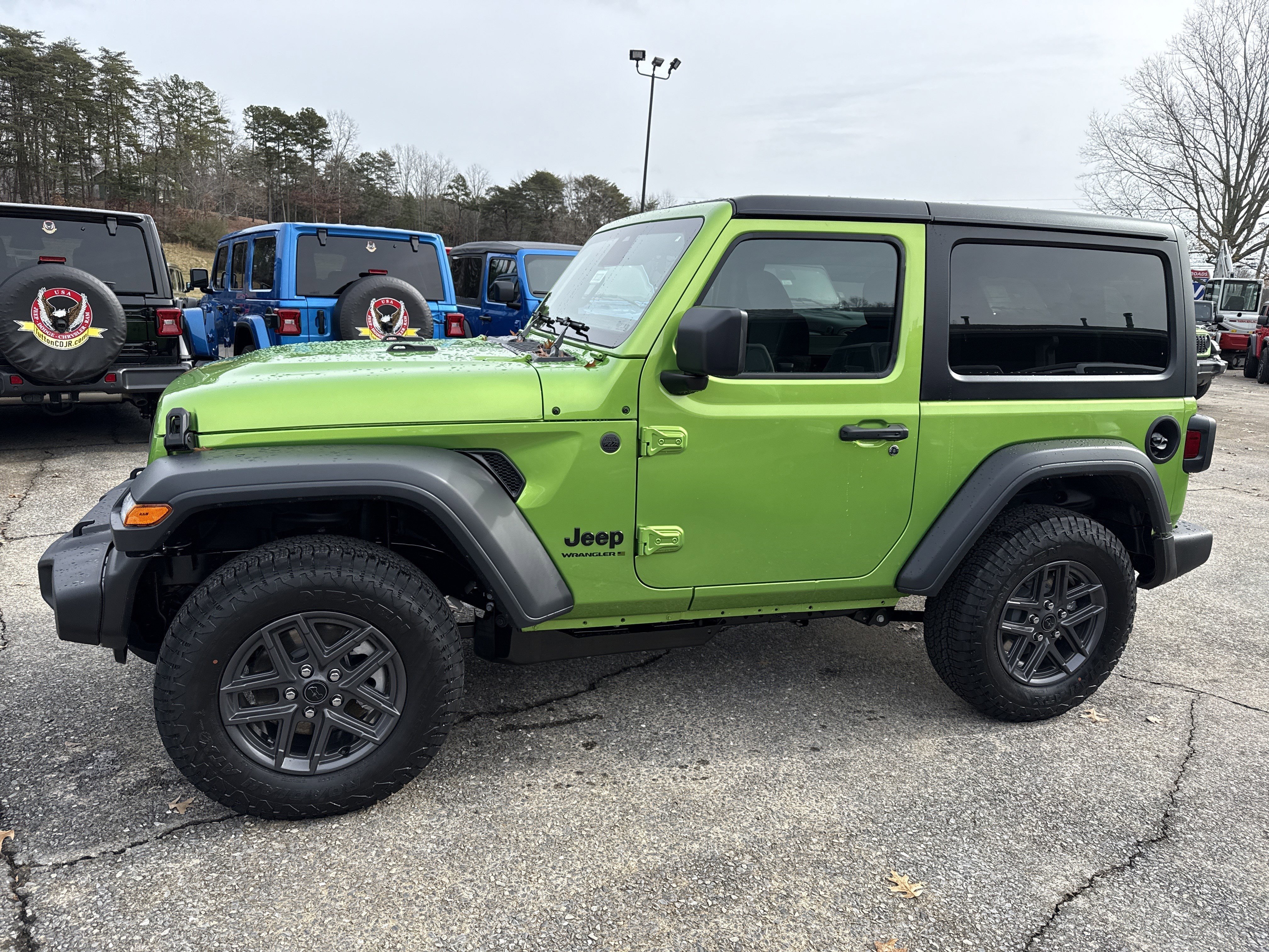 New 2026 Mojito Clearcoat Jeep Sport S image 4