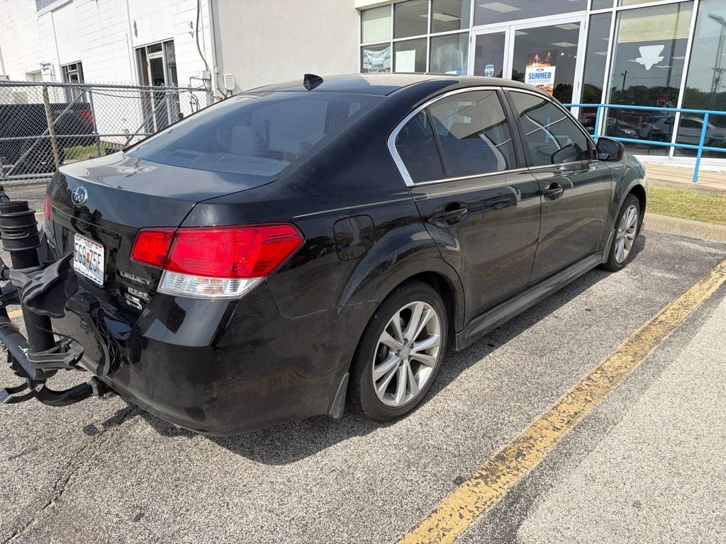Used 2014 Crystal Black Pearl Subaru 2.5i Premium image 1