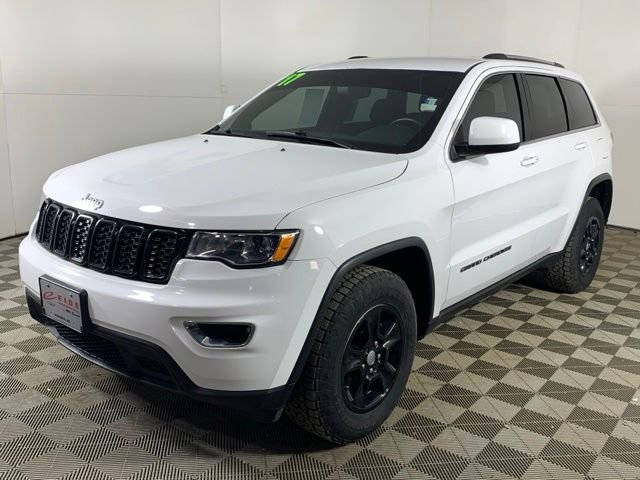 Used 2017 White Jeep Laredo image 8