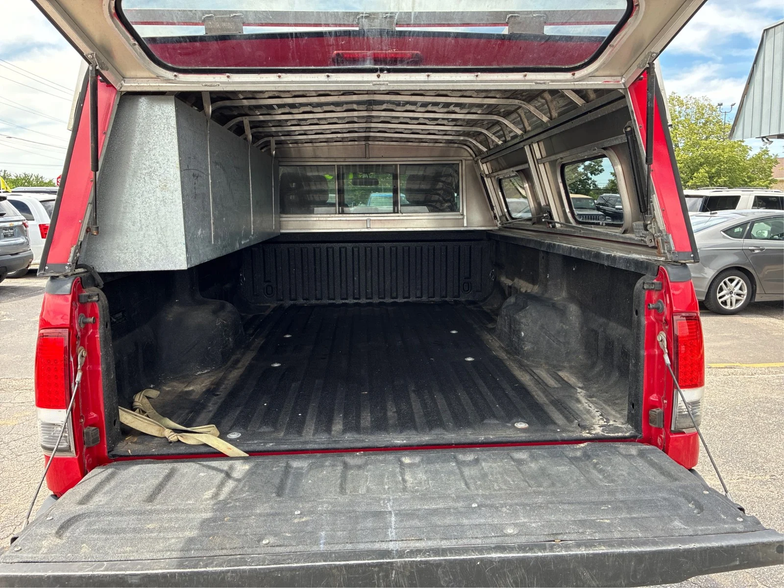 Used 2015 Red Ford Lariat image 10