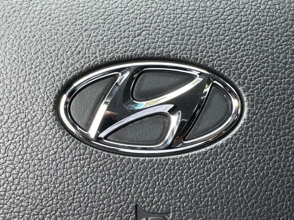 Used 2020 Blue Hyundai Sport image 33