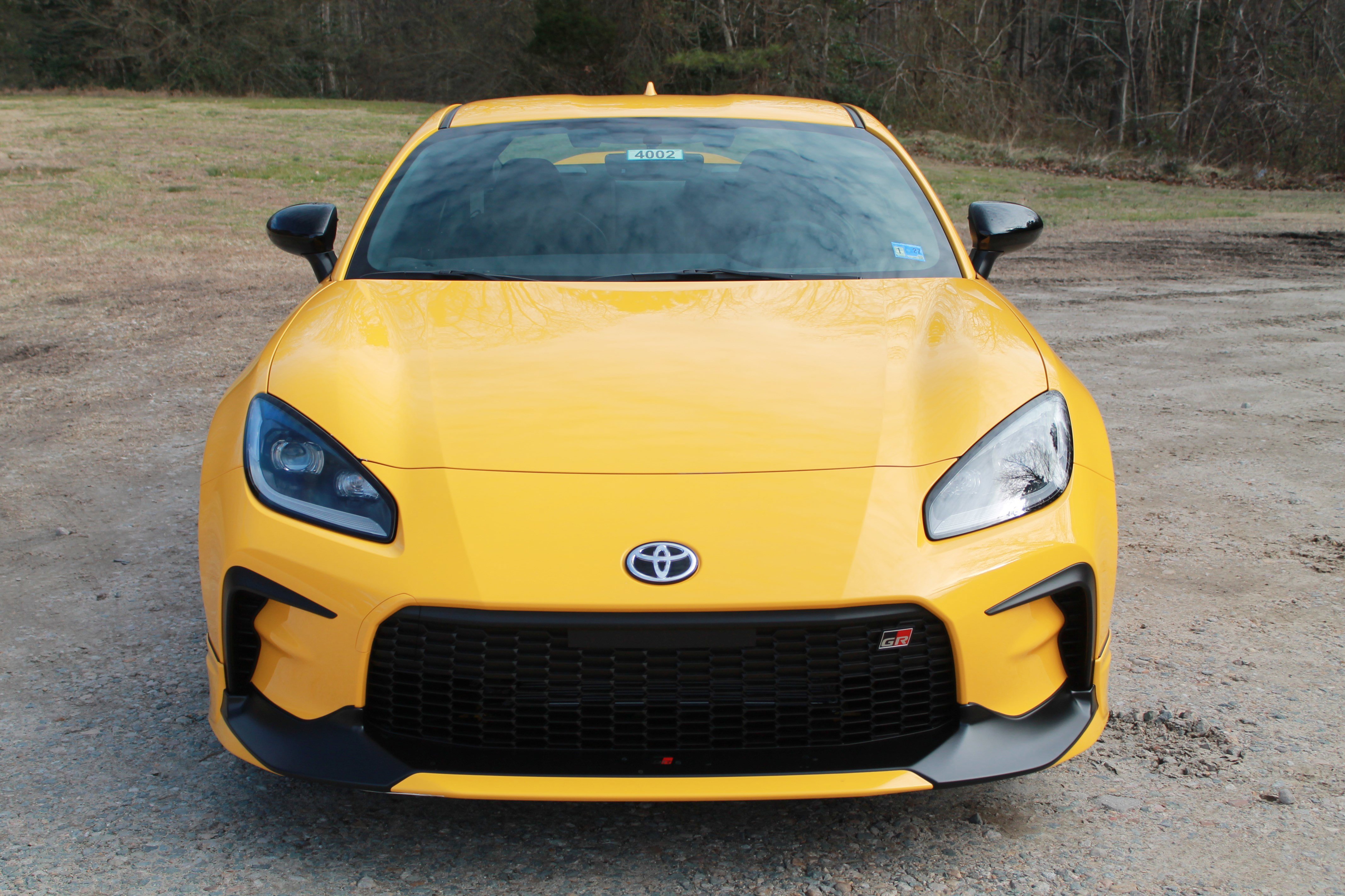 2026 Toyota GR86 Yuzu Edition - Photo 7